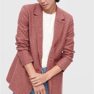 Gap red houndstooth double-breasted wool blazer, size 0.